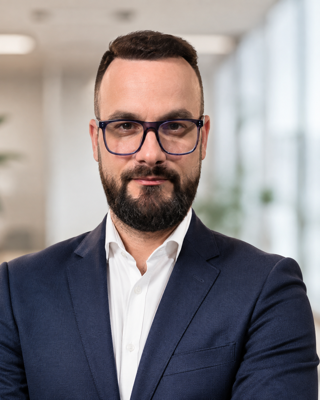 Alex Bararu, Marketing Officer